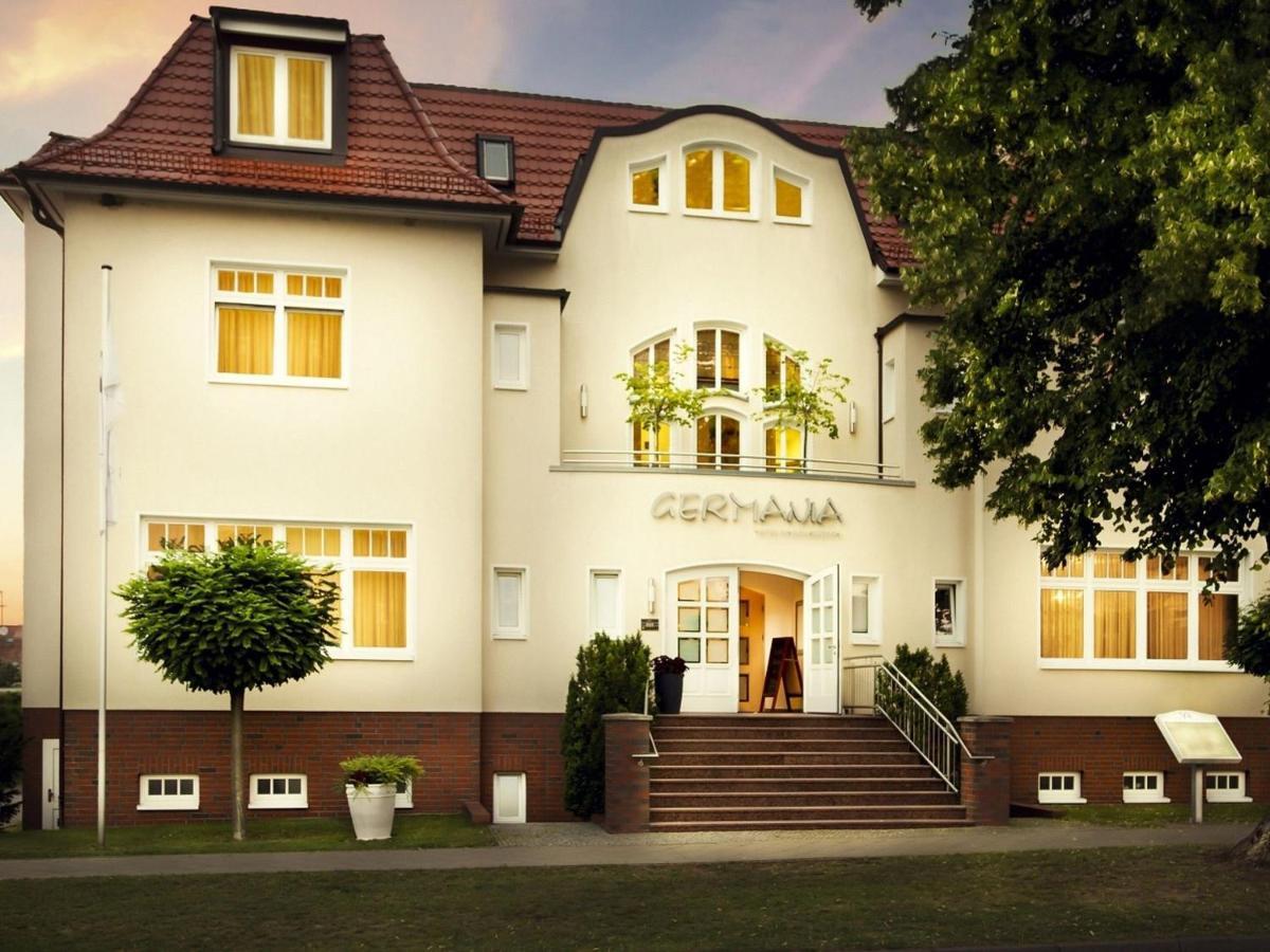 Germania Hotel Am Schlosspark Meyenburg  Dış mekan fotoğraf